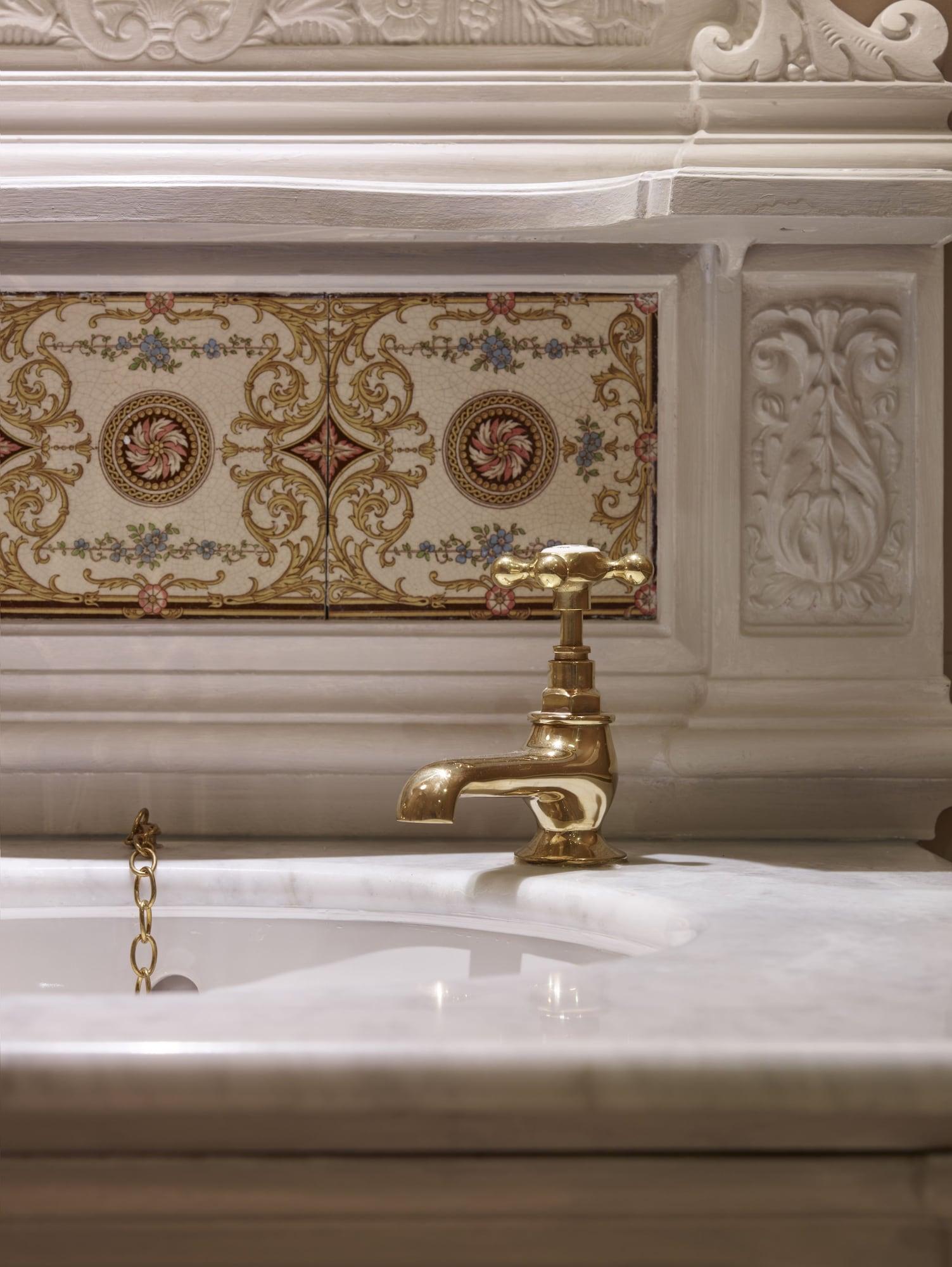 Hotel Batty Langley'S London Exterior foto A single-lever tap
